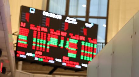 Las caídas de lunes y martes en la BMV ocurren tras acumular una pérdida la semana pasada del -3.8 por ciento. EFE/S. Yenesel