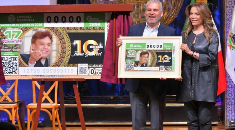 La Lotería Nacional rinde homenaje a Juan Gabriel con un billete coleccionable por su décimo aniversario luctuoso. X/@lotenal