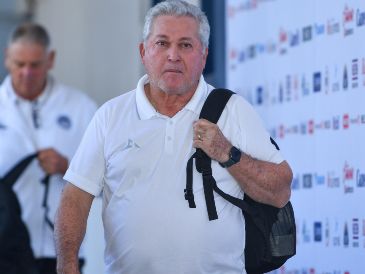 La posible llegada de Vucetich a Tigres representa un giro inesperado en su carrera, ya que el experimentado estratega había anunciado su retiro definitivo del futbol profesional el 21 de julio de 2025. IMAGO7/ARCHIVO