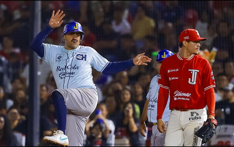 Batazos oportunos de Alex Mejía mantuvieron a Jalisco en la pelea, y en extra innings lograron la remontada. CORTESÍA/Charros de Jalisco