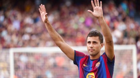 El centrocampista del Barcelona Rodri en la presentación previa al partido de su equipo ante el Al Ahly, correspondiente al Trofeo Joan Gamper. EFE/Q. García