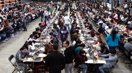 A pesar de la alta demanda, las autoridades universitarias de la UNAM mantienen una perspectiva optimista sobre el índice de admisión. EFE / ARCHIVO
