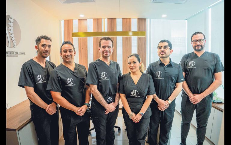 Equipo de Centro Integral del Dolor Puerta de Hierro. GENTE BIEN JALISCO / Revista del 21 de agosto 2026