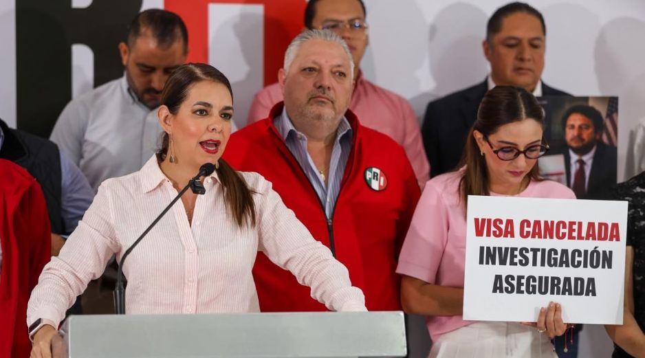 La principal crítica emitida por Laura Haro se dio sobre convertir el asunto del retiro de la visa estadounidense a 