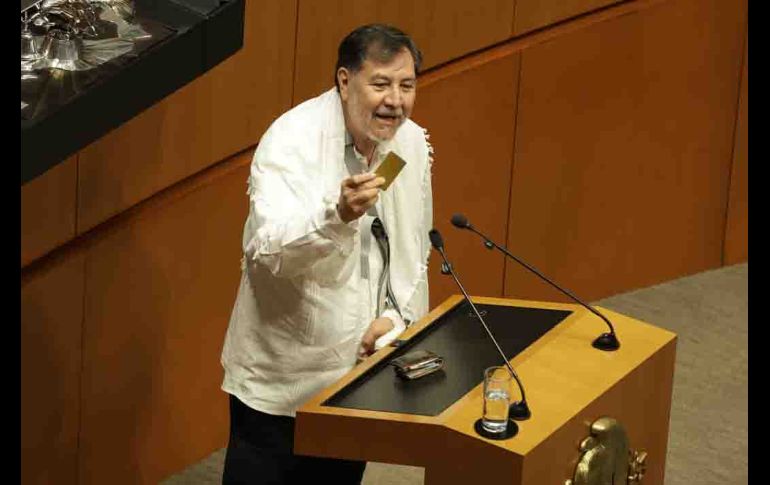 Gerardo Fernández Noroña protagonizó un peculiar momento en el Senado. SUN/C. Mejía