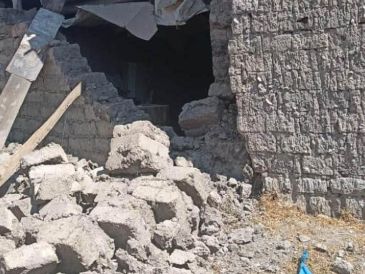 Fotografía tomada a traves de rastreo de redes que muestra los daños en una vivienda tras el terremoto de magnitud 7.2 en la región andina de Ayacucho. EFE