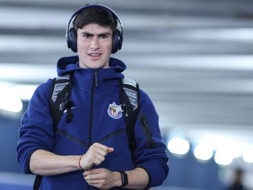 Armando González llega al Olympiacos tras marcar 25 goles con Chivas en todas las competencias, pero tendrá que pelear por minutos ante Ayoub El Kaabi y Mehdi Taremi. IMAGO7.
