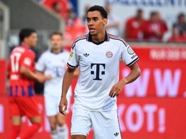 Su participación en el comienzo de la nueva temporada de la Bundesliga todavía permanece como una incógnita. AFP/ ARCHIVO