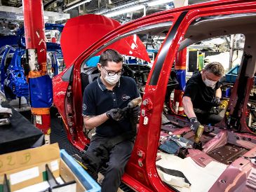 La industria automotriz es uno de los motores económicos del país, aunque enfrenta un escenario de elevada incertidumbre. ESPECIAL