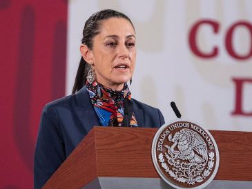 La presidenta Sheinbaum presenta una "gripe muy fuerte" acompañada de tos y fiebre, por lo que los médicos le han recomendado reposo. SUN/SArchivo