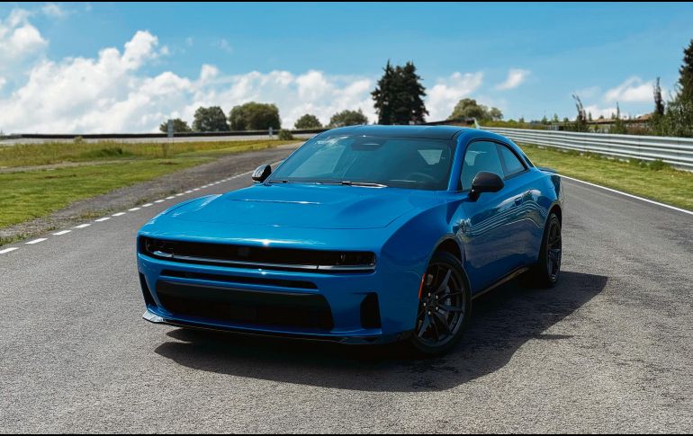 El Dodge Charger Scat Pack recupera el espíritu de los muscle cars con un diseño imponente, 550 HP y tracción integral. CORTESÍA