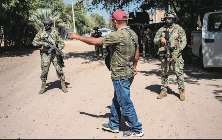 Elementos de seguridad participan en acciones contra grupos criminales en Sinaloa. AFP