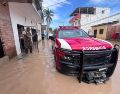 Autoridades retiraron un tapón de palizada, lodo y basura que obstruía el flujo del agua, para liberar el cauce y prevenir afectaciones en la zona.ESPECIAL