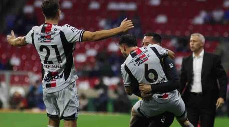 Crespo destacó la valentía de sus dirigidos para plantarse ante el último campeón en el Estadio Azteca. SUN/C. Mejía