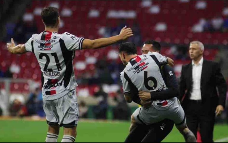 Crespo destacó la valentía de sus dirigidos para plantarse ante el último campeón en el Estadio Azteca. SUN/C. Mejía
