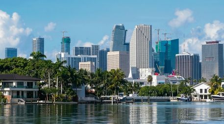 Miami a pie: una ciudad entre el mar, los rascacielos y el Art Déco