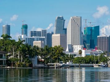 Miami a pie: una ciudad entre el mar, los rascacielos y el Art Déco