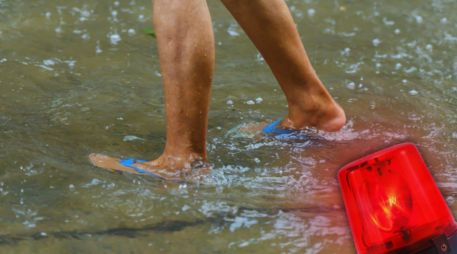 La tormenta de ayer sábado dejó serias inundaciones en varios puntos de la metrópoli. ESPECIAL / CANVA