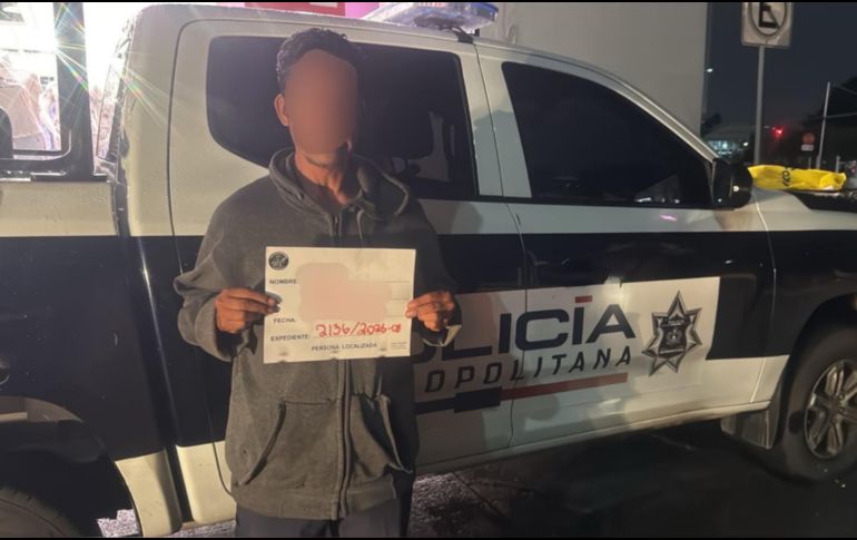 La Policía de Tlajomulco informó que elementos de su corporación ayudaron a regresar a su familia a un masculino de la tercera edad que contaba con una ficha de búsqueda activa. CORTESÍA