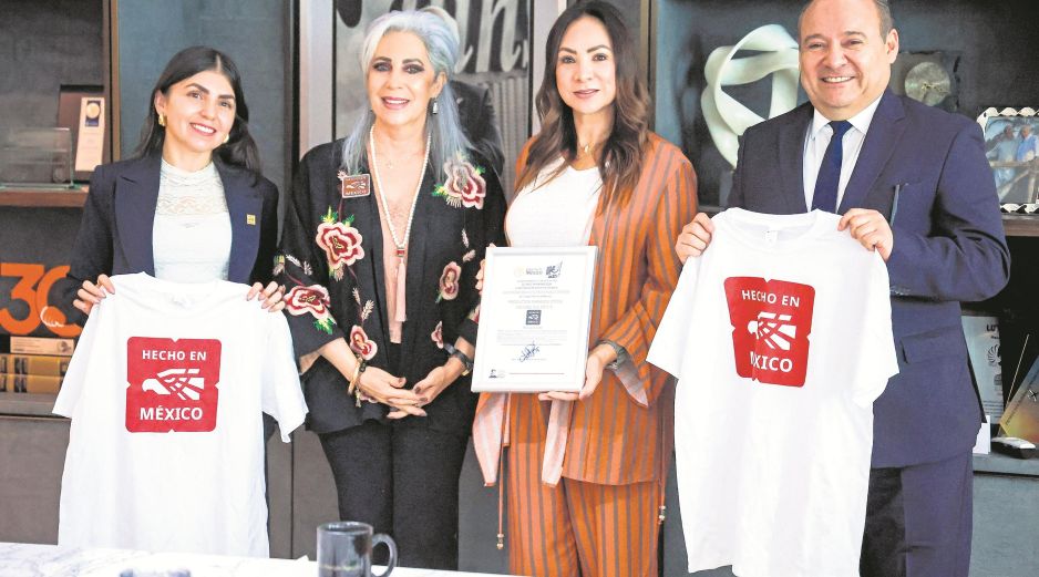 Bárbara Botello, Directora Nacional de Hecho en México, visitó las instalaciones para entregar los certificados. ESPECIAL