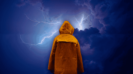 Estas tormentas vendrán acompañadas de intensa actividad eléctrica y posible caída de granizo. ESPECIAL /  CANVA
