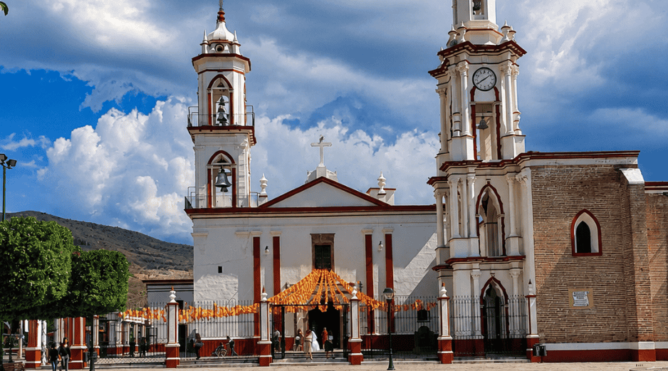Lo que comenzó como una reunión de amigos en un patio, hoy es una de las celebraciones más esperadas en el sur de Jalisco, específicamente en el municipio de San Gabriel. ESPECIAL / O. López y CANVA
