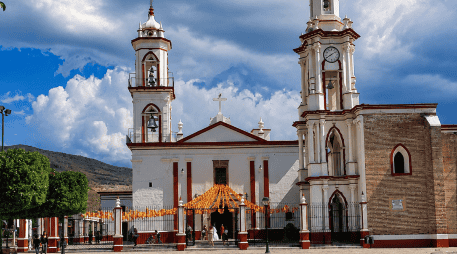 Lo que comenzó como una reunión de amigos en un patio, hoy es una de las celebraciones más esperadas en el sur de Jalisco, específicamente en el municipio de San Gabriel. ESPECIAL / O. López y CANVA