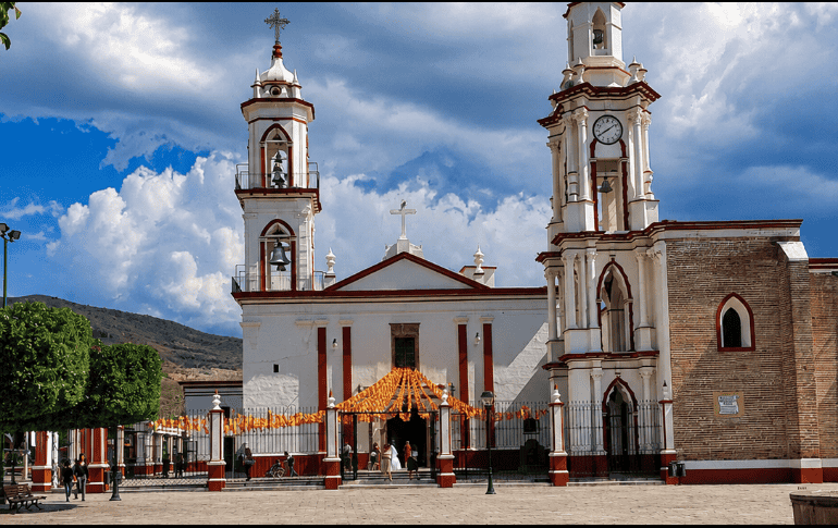 Lo que comenzó como una reunión de amigos en un patio, hoy es una de las celebraciones más esperadas en el sur de Jalisco, específicamente en el municipio de San Gabriel. ESPECIAL / O. López y CANVA