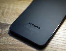 El Samsung Galaxy S27 Ultra estrenará un polémico módulo de cámaras horizontal inspirado en modelos cancelados, acompañado de mejoras fotográficas y un inminente aumento de precio. Unsplash