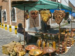 Conoce la historia, las técnicas y el legado cultural de los artesanos tonaltecas que mantienen viva la tradición alfarera de México, fusionando saberes prehispánicos y españoles en cada pieza. EL INFORMADOR/ Archivo