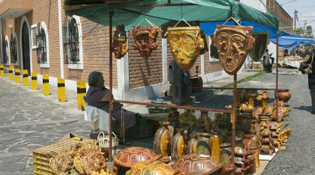 Conoce la historia, las técnicas y el legado cultural de los artesanos tonaltecas que mantienen viva la tradición alfarera de México, fusionando saberes prehispánicos y españoles en cada pieza. EL INFORMADOR/ Archivo