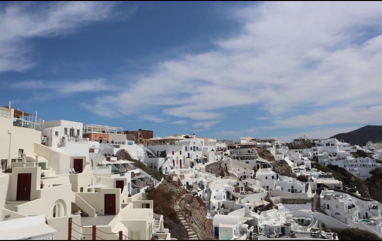 Un lugar inspirado en las islas griegas, ideal para una escapada de fin de semana llena de paisajes mediterráneos, gastronomía y relajación. PEXELS