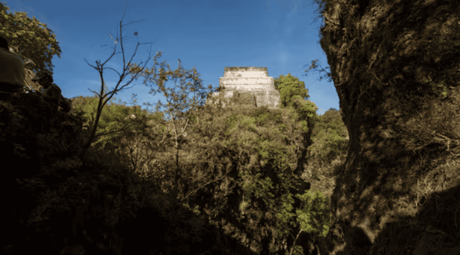 Más allá de la seguridad física de los turistas, la rehabilitación del sendero tiene un componente crucial de protección ambiental. SUN/ARCHIVO
