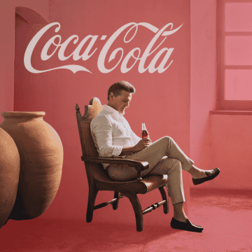 El lanzamiento generó conversación inmediata tras confirmar el regreso de Luis Miguel como el rostro principal de este festejo. COCA-COLA/CANVA