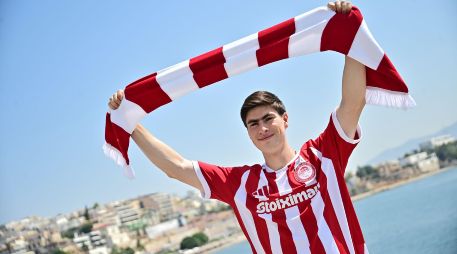 La llegada al Olympiacos representa uno de los mayores desafíos en la carrera del atacante mexicano. INSTAGRAM / @olympiacosfc