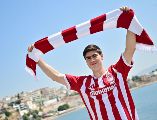 La llegada al Olympiacos representa uno de los mayores desafíos en la carrera del atacante mexicano. INSTAGRAM / @olympiacosfc