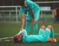 De acuerdo con la Universidad Europea de Madrid, las lesiones musculares abarcan más de la mitad de las molestias en el futbol. UNSPLASH
