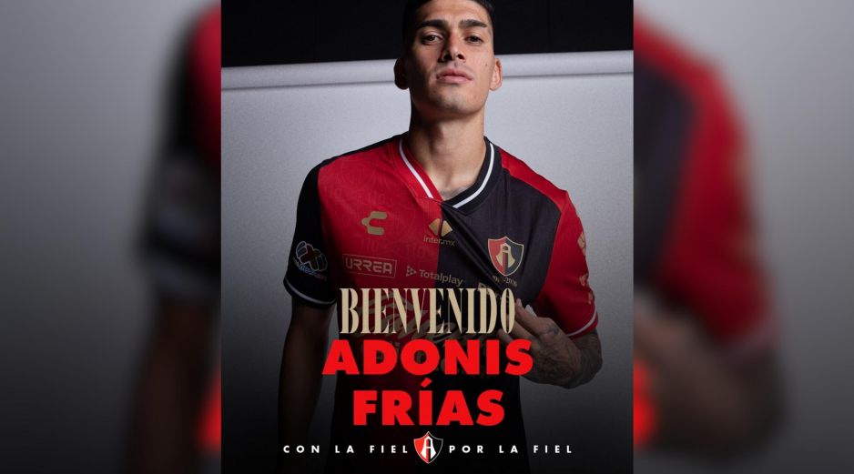Adonis Frías, originario de Florencio Varela, Argentina, cuenta con una trayectoria que lo ha llevado a competir en distintos escenarios del futbol sudamericano y mexicano. X / @AtlasFC