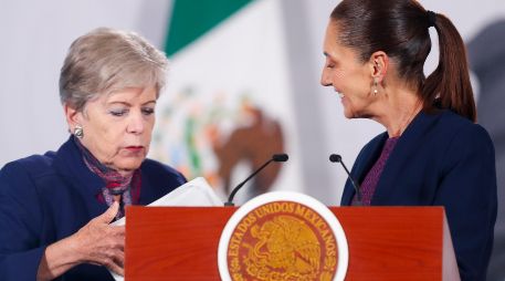La secretaria de Medio Ambiente y Recursos Naturales, Alicia Bárcena Ibarra, afirmó que la iniciativa busca garantizar el derecho de todas las personas a un medio ambiente sano, establecido en el articulo cuarto constitucional. EFE / I. ESQUIVEL