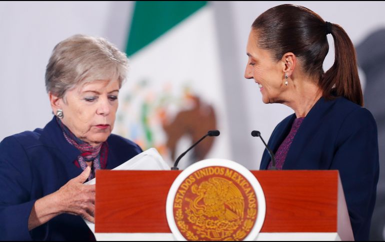 La secretaria de Medio Ambiente y Recursos Naturales, Alicia Bárcena Ibarra, afirmó que la iniciativa busca garantizar el derecho de todas las personas a un medio ambiente sano, establecido en el articulo cuarto constitucional. EFE / I. ESQUIVEL