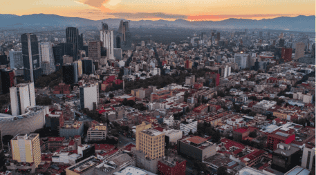 La nueva delimitación de la Zona Metropolitana del Valle de México (ZMVM) suma 84 municipios y alcaldías de la CDMX, Estado de México, Hidalgo y, por primera vez, Morelos con Huitzilac. ESPECIAL/Canva