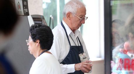 Un especialista de la UNAM destacó que los jóvenes son los primeros en salir del mercado laboral cuando la economía no crece. EL INFORMADOR / ARCHIVO