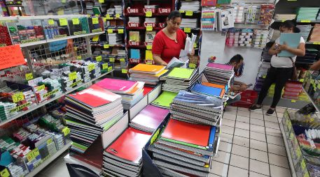 Mientras algunos artículos y servicios tradicionales han perdido demanda, otros relacionados con la tecnología, la comunicación y los servicios digitales están creciendo. EL INFORMADOR/ARCHIVO