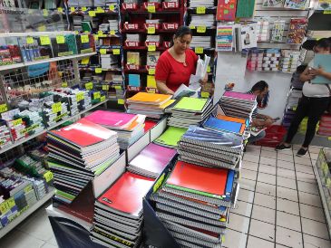 Mientras algunos artículos y servicios tradicionales han perdido demanda, otros relacionados con la tecnología, la comunicación y los servicios digitales están creciendo. EL INFORMADOR/ARCHIVO