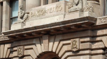 La revisión al alza de Banxico para este año responde al crecimiento de la economía en el segundo trimestre. AFP/ARCHIVO