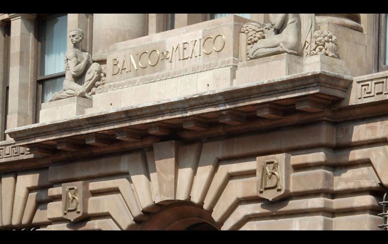 La revisión al alza de Banxico para este año responde al crecimiento de la economía en el segundo trimestre. AFP/ARCHIVO