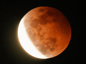 Este evento astronómico será visible en México, ya que el país se encuentra dentro de la zona de visibilidad del eclipse lunar parcial, al igual que el resto de América. CANVA