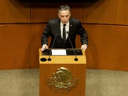 Enrique Inzunza deja la bancada de Morena en el Senado para ser legislador independiente. AFP/ARCHIVO