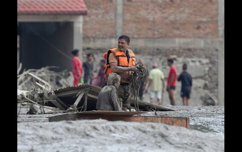 Las recientes inundaciones en Nepal han dejado al menos 98 muertos y casi 400 desaparecidos. EFE/N. Shrestha