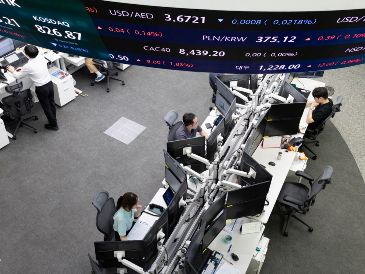 Al interior del mercado mexicano, destacaron las pérdidas de las emisoras Industrias Peñoles, Orbia, GCC y Grupo Aeroportuario del Centro Norte. EFE/J. Heon Kyun